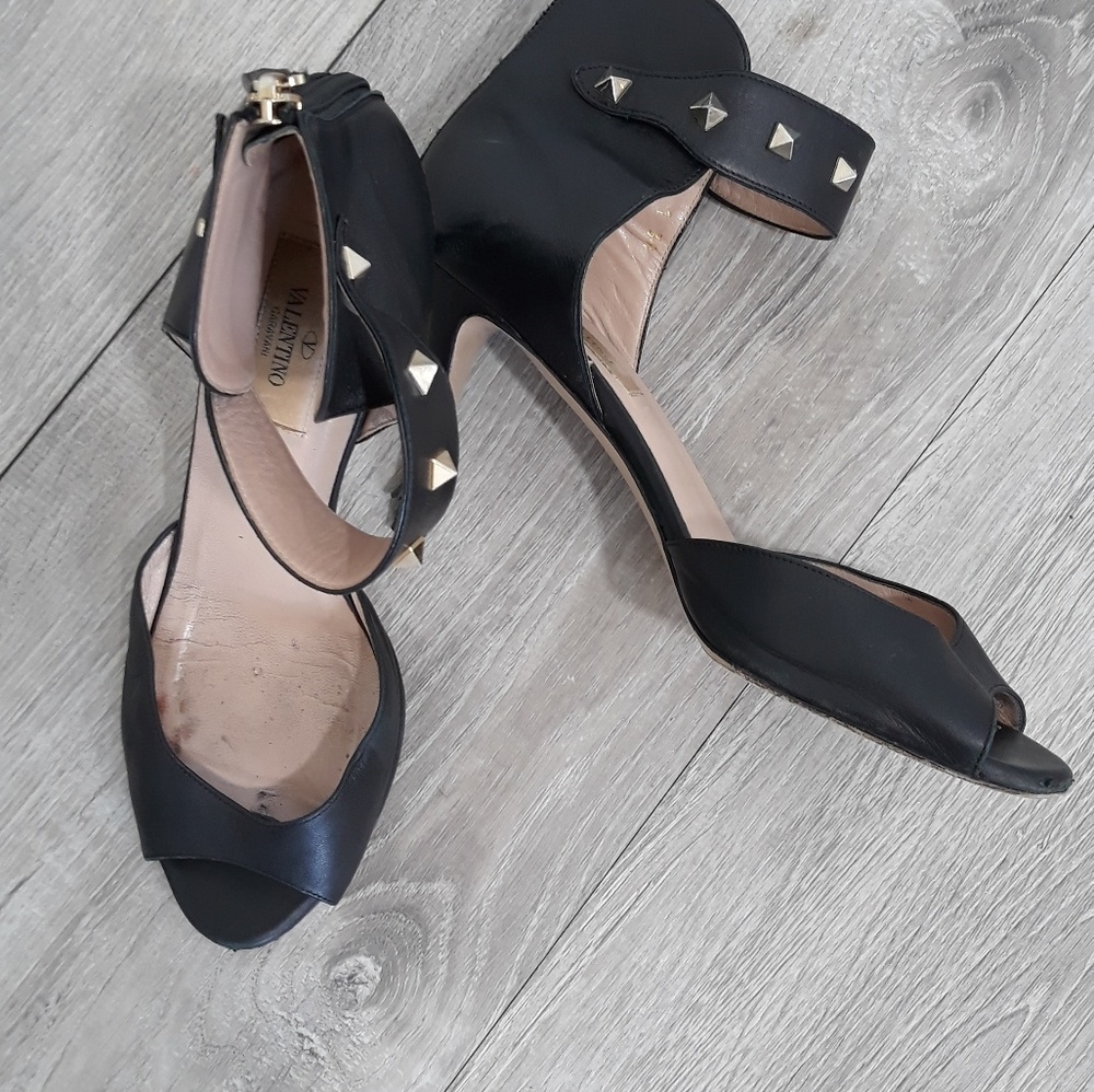 Valentino sandals heels - previously owned